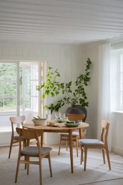 Tyler matbord runt med iläggsskiva 120/165 ek