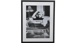 VILLA Tavla Marilyn dailey news, 70x90